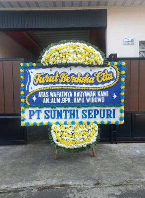 Papan Bunga Duka di Girisuko