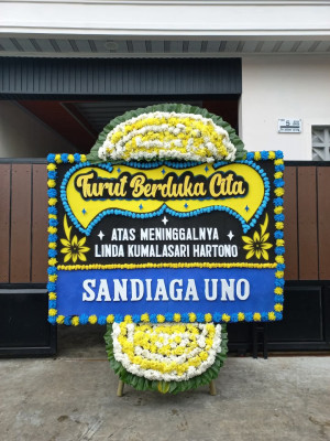 Papan Bunga Duka di Girisuko